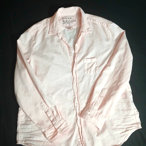Frank and Eileen Women's button up shirt - Picture 2 of 4